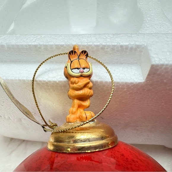 Vintage Bradford Exchange Garfield Heirloom Porcelain Ornament Collection A1559 - Picture 4 of 7